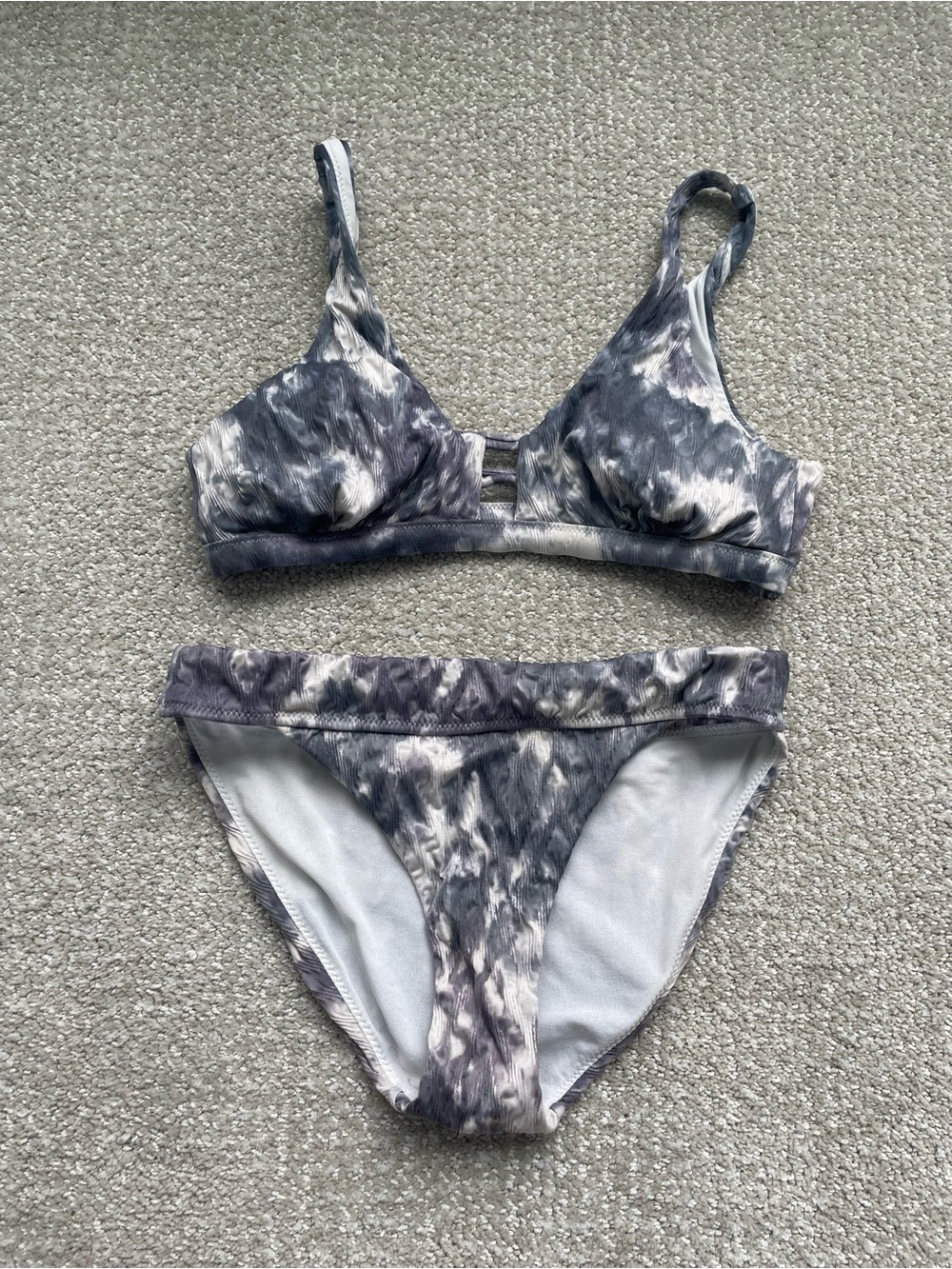 Tie-Dye Two-Piece Bikini Set in Gray/blue and White